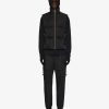 Voguecache.shopeec76cb5c2 1