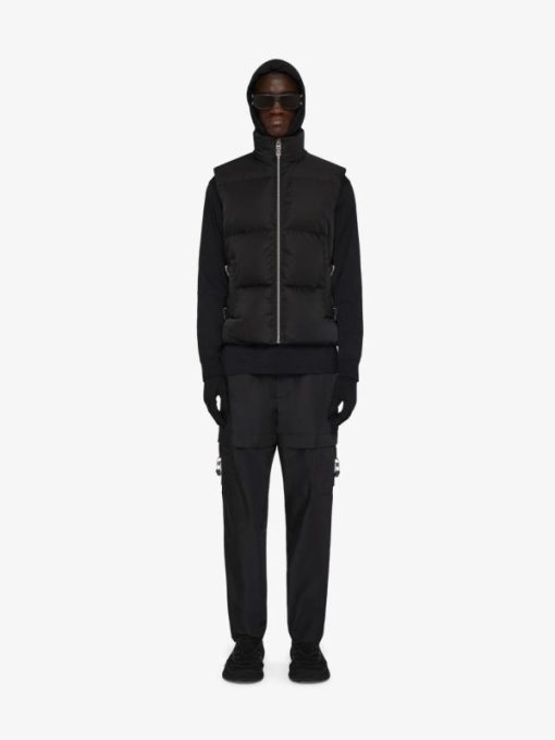 Voguecache.shopeec76cb5c2 1