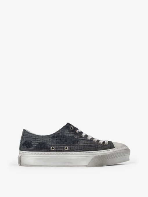 Voguecache.shopf28a3f00bb 1
