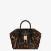 Voguecache.shopf51f3eea51 1