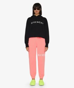 Voguecache.shopf56d7e3680 1